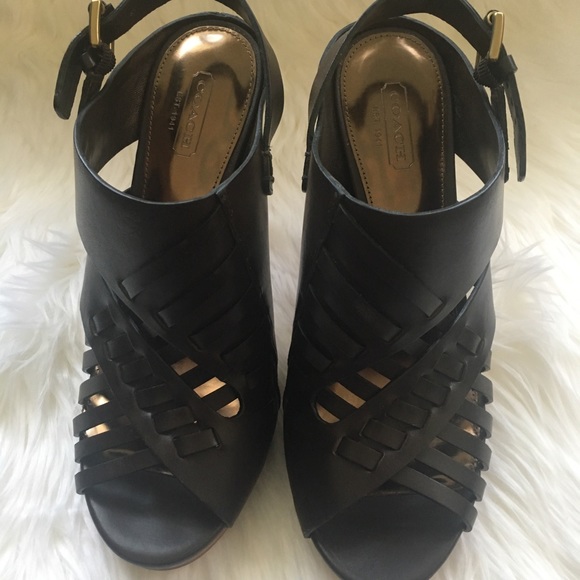 Coach leather heels size 8 M - Picture 2 of 8